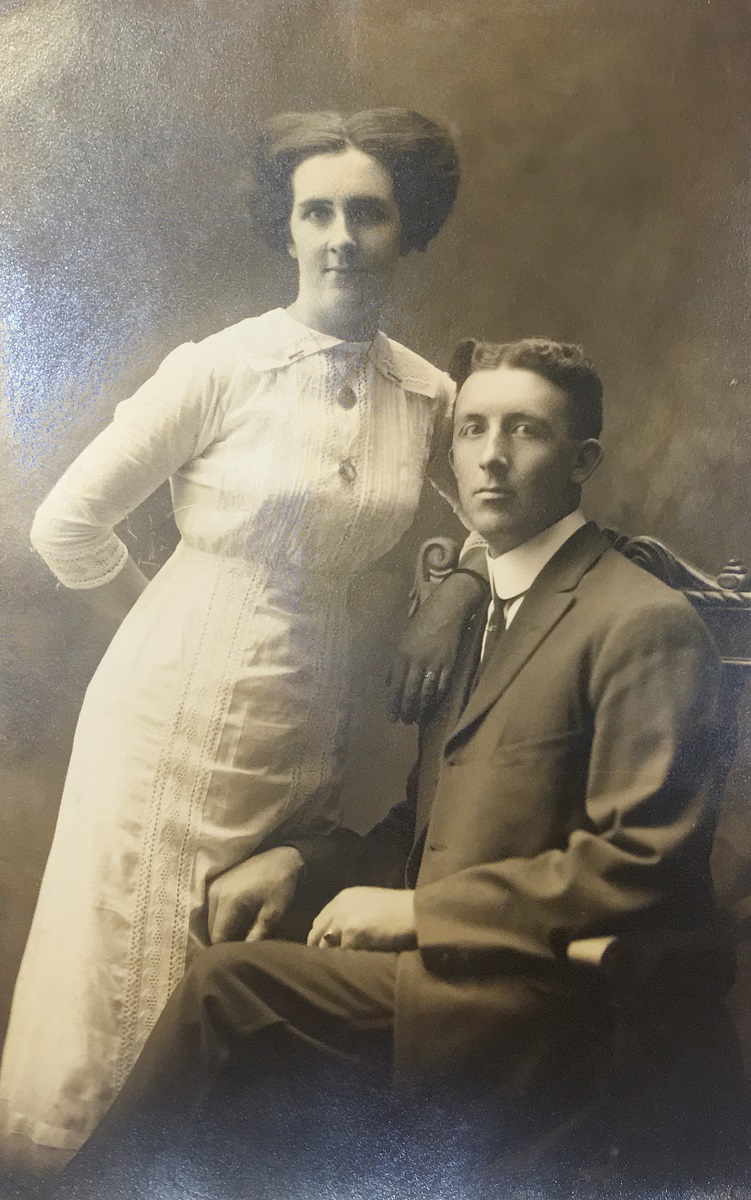 Elizabeth and Robert Thompson